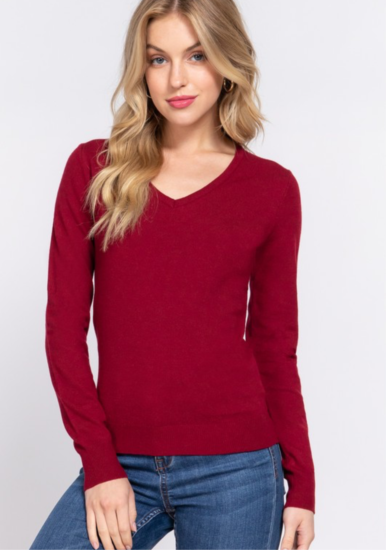 Curvy v-neck long sleeve sweater