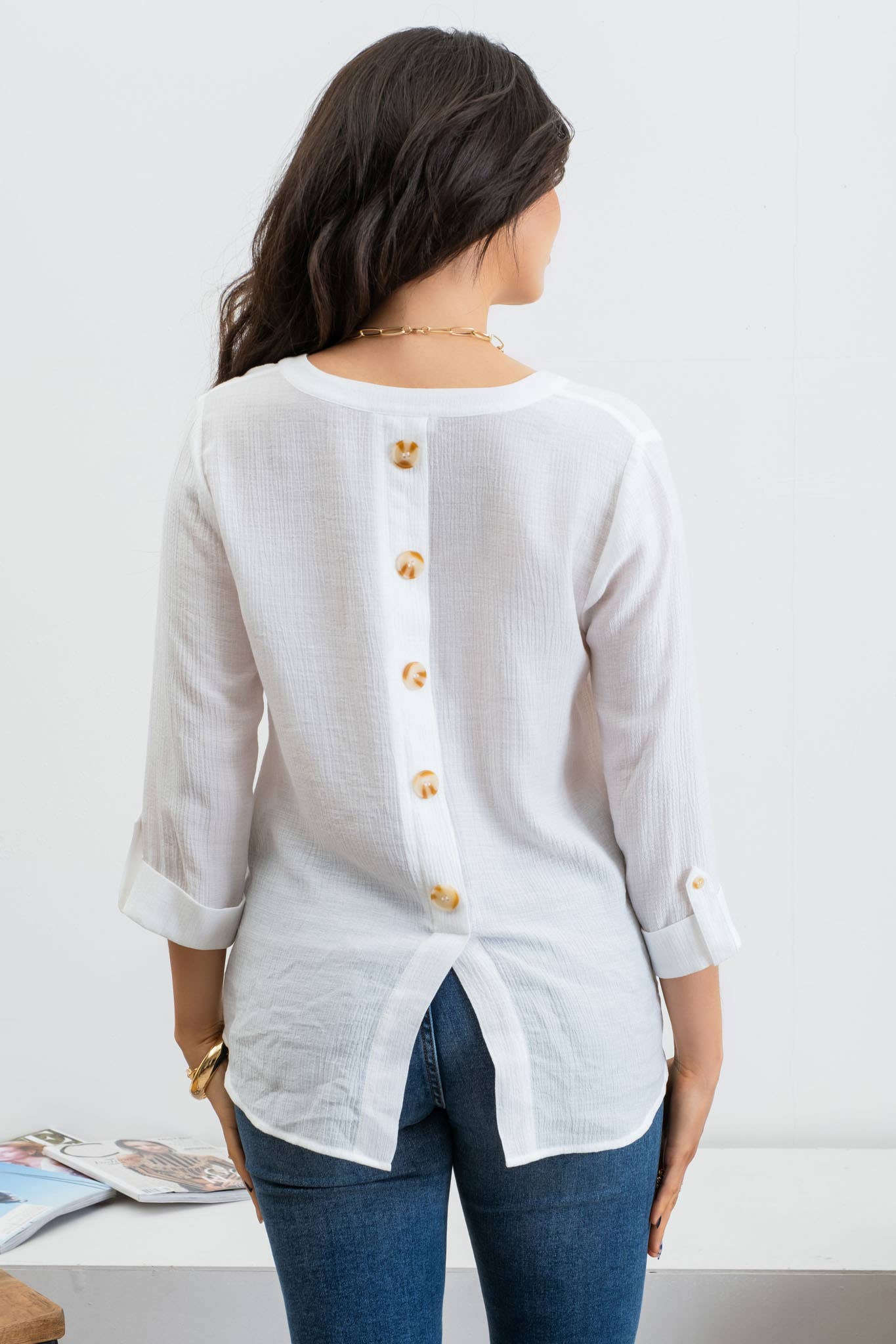 SPLIT NECK BACK BUTTON 3/4 TAB SLEEVE TOP: BLUSH