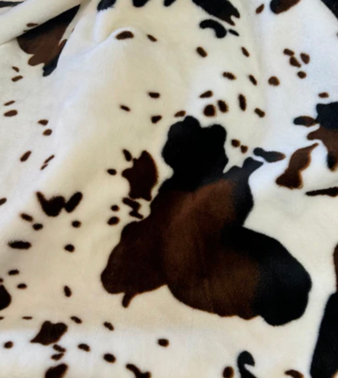 Extra plush blanket cow print