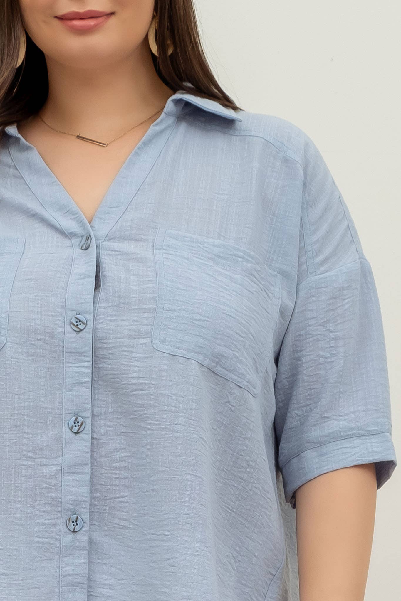 PLUS GAUZE SHORT SLEEVE BUTTON DOWN SHIRT: BLUE